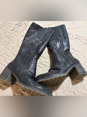 Pantherella Black Leather Mid-Calf Heeled Boots